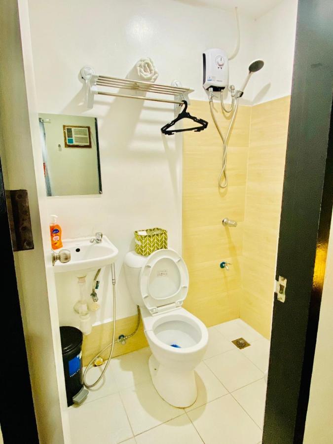 Happy Homes Manila Bagian luar foto