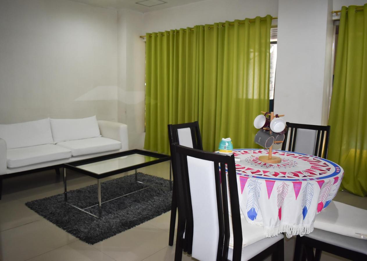Happy Homes Manila Bagian luar foto